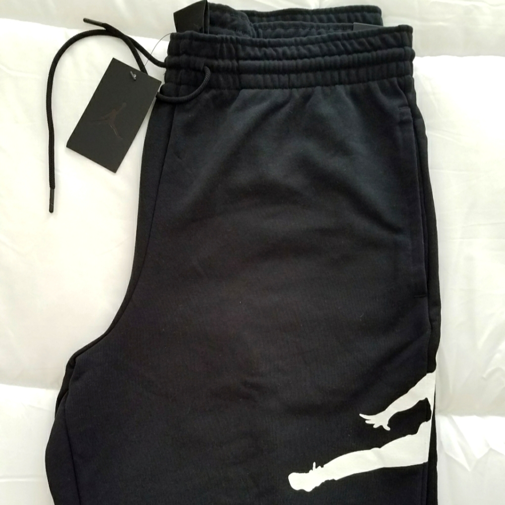 Nike shorts with tags
